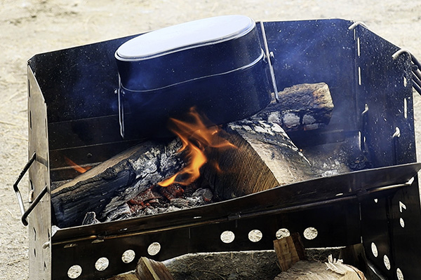 戦闘飯盒2型で水蒸気炊飯
