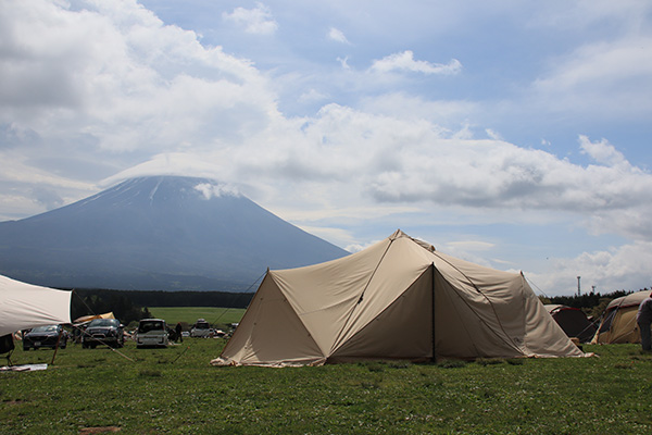 富士山に笠雲